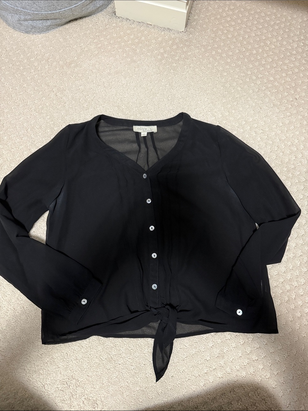 Olive and Oak Black Tie-Front Button-Up Blouse